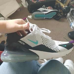 Women's Nike Air Max 270 Sneakers